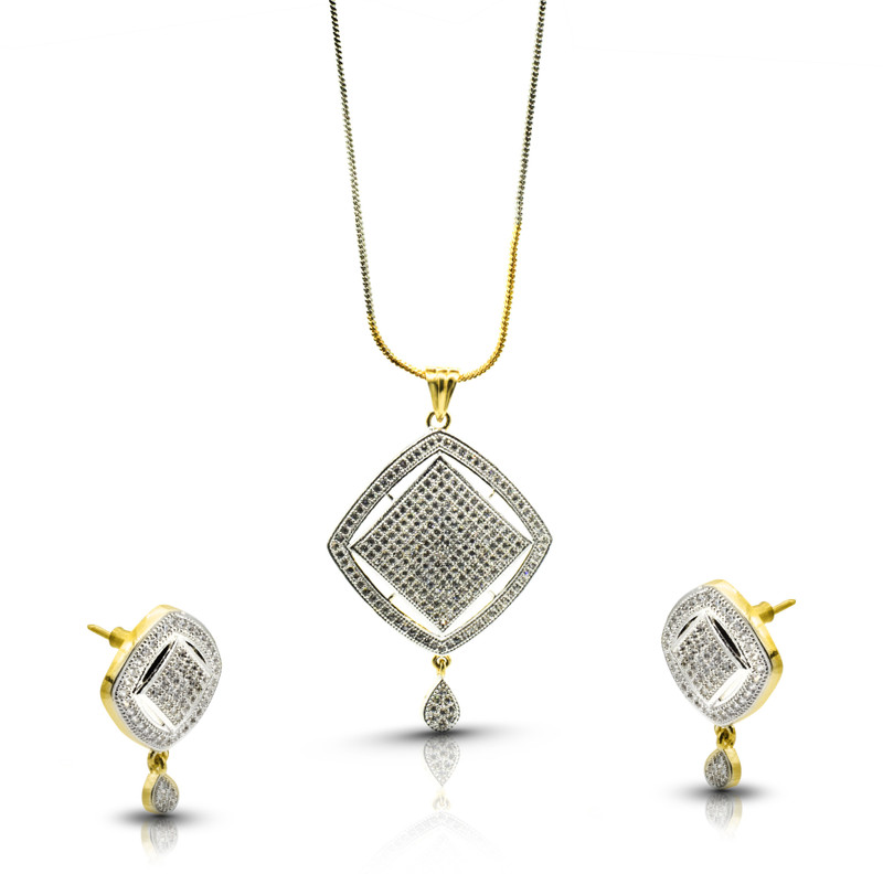 darsh jewel hut square teda Gold-plated Brass Pendant Set