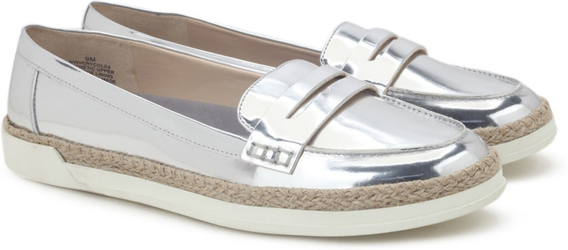 Nine West NWVERYCOLD3 Loafer For Women(Silver)