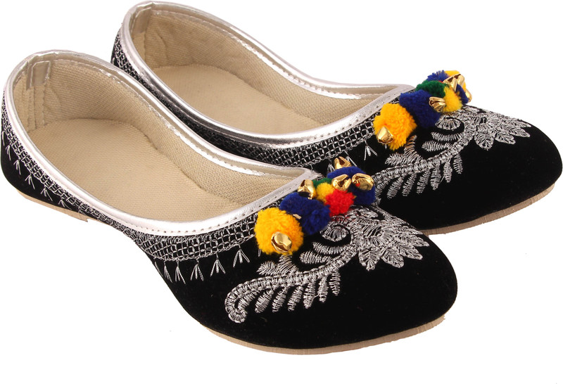 Traditional Collection Black phulkari Bellies For Women(Black)