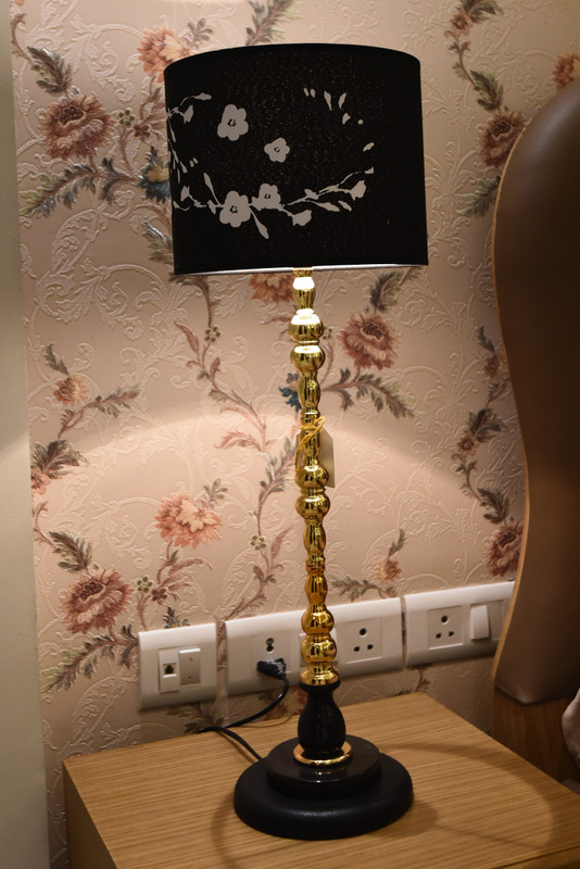 vilasa luxury living Gold stem lamp Night Lamp(68 cm, Gold, Black)
