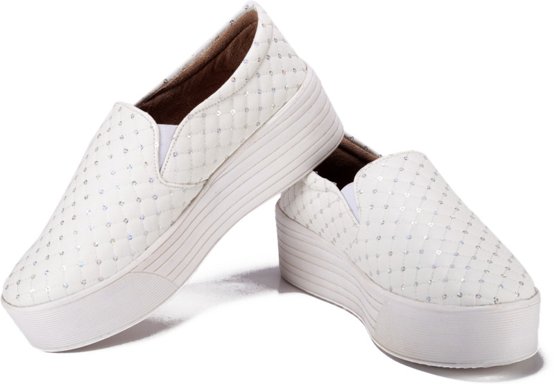 Bella Toes Designer shoes for Women - Loafers and Mocassins - White Fabric Slip ons Casual Shoes for girls and Women Slip On Sneakers For Women(White) Bella Toes Designer shoes for Women - Loafers and Mocassins - White Fabric Slip ons Casual Shoes for girls and Women Slip On Sneakers For Women(White)