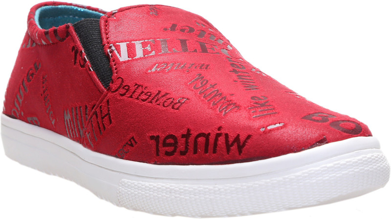 Tomcat Casuals For Women(Maroon)