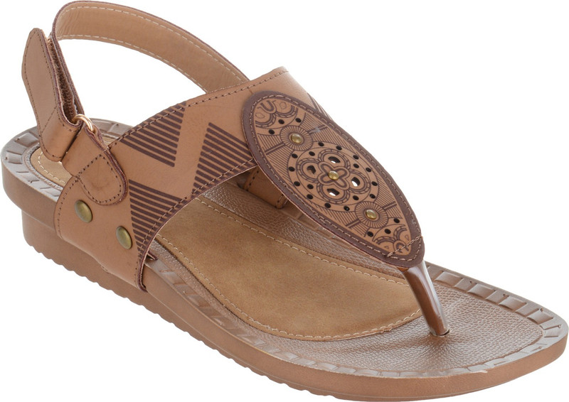 Shuz Touch Women Khaki Flats