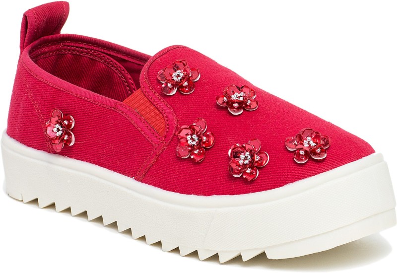 Scentra Canvas Shoes For Women(Red)