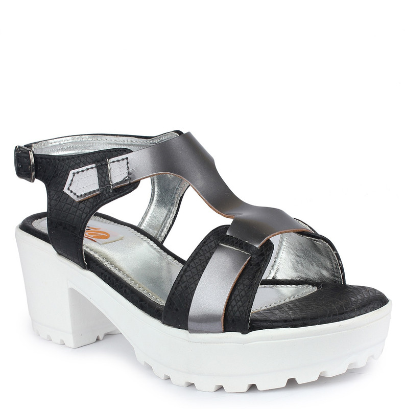 Digni Women Black, Grey Heels