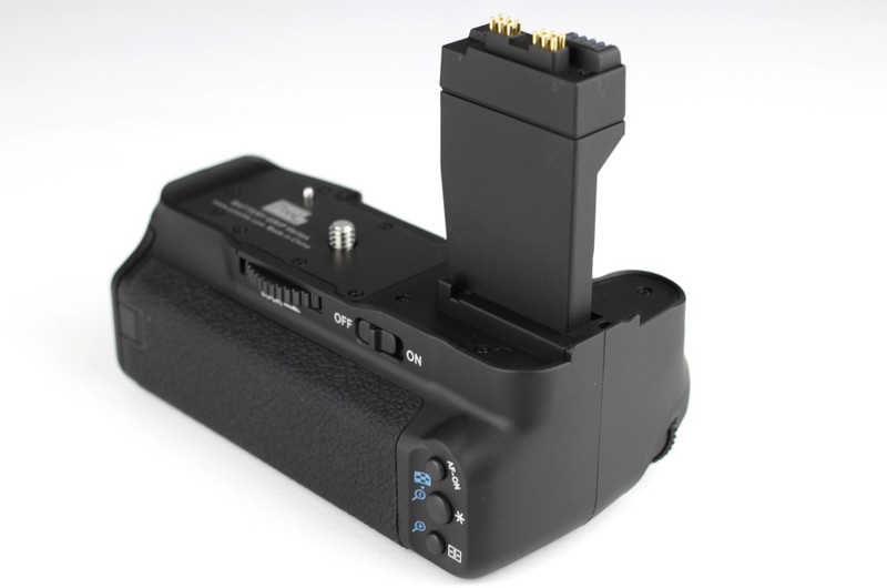 Axcess CANN 550D Battery Grip