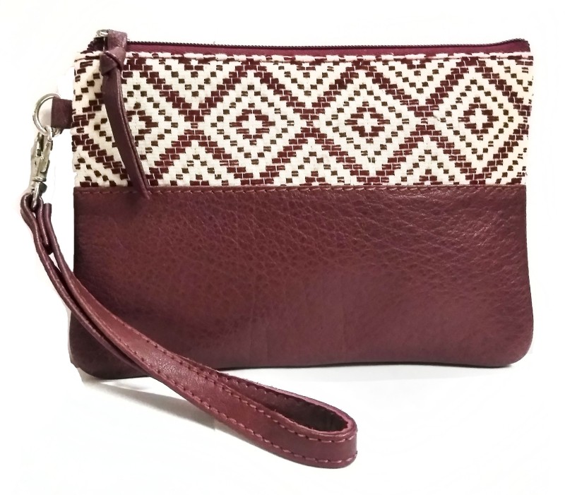 ARUNITA Ethnic Maroon Wristlet(Maroon)