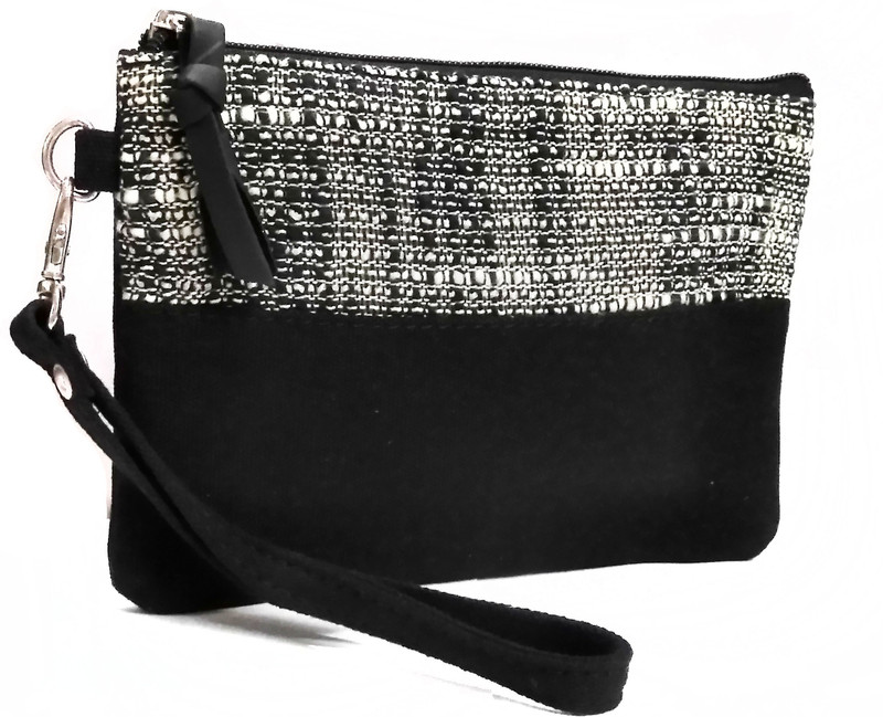 ARUNITA Digiwaves Wristlet(Black)