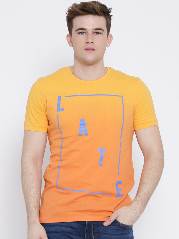United Colors of Benetton. Printed Men Round Neck Yellow, Orange T-Shirt