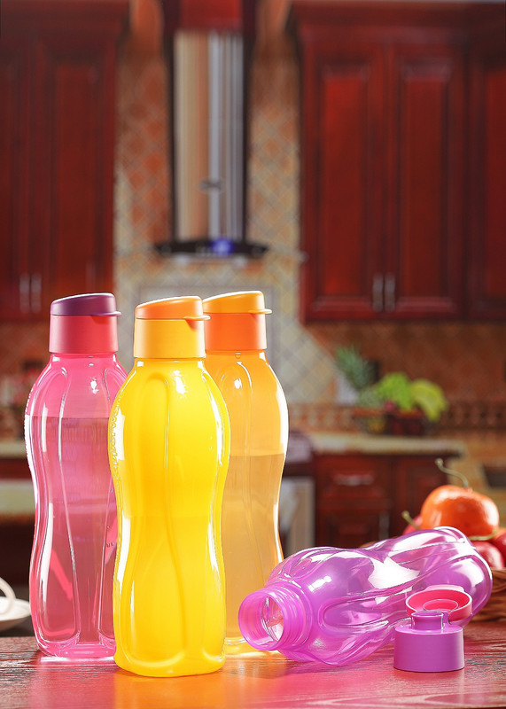 Tupperware Fliptop 750 ml Bottle(Pack of 4, Multicolor)