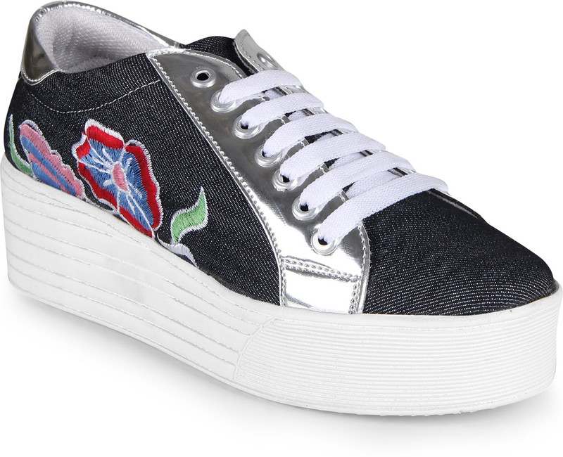 Zapatoz Canvas Shoes For Women(Grey)