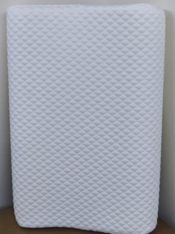 Rafa Orthopedic Double Contour Memory foam Pillow, High Density, Jacquard...