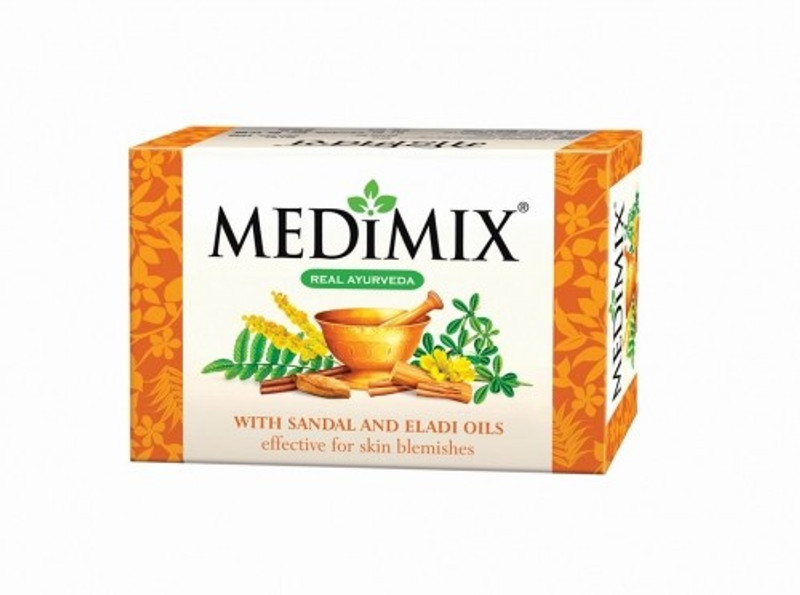 MEDIMIX AYURVEDIC SANDAL SOAP 125 GM WITH ELADI OIL FOR GLOWING(125 g)