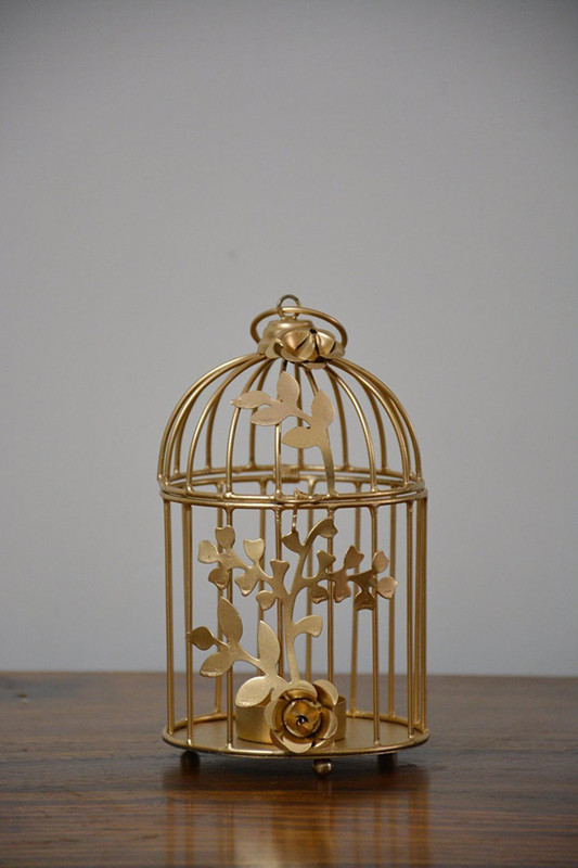 beverly studio Iron Tealight Holder Set(Gold, Pack of 1)