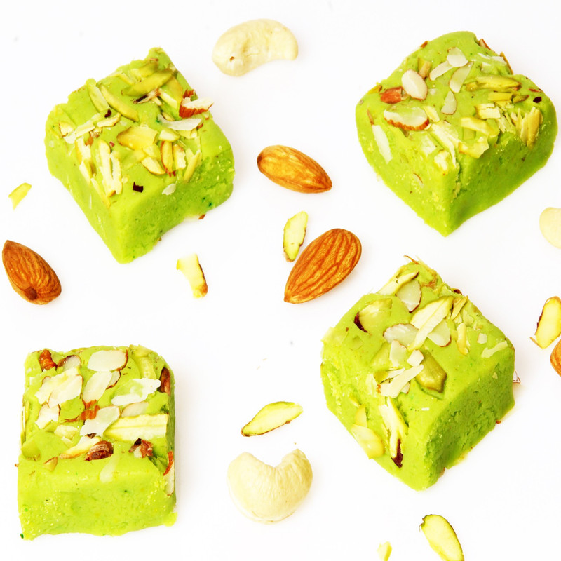 Ghasitaram Gifts Pista mawa barfi Box(200 g)