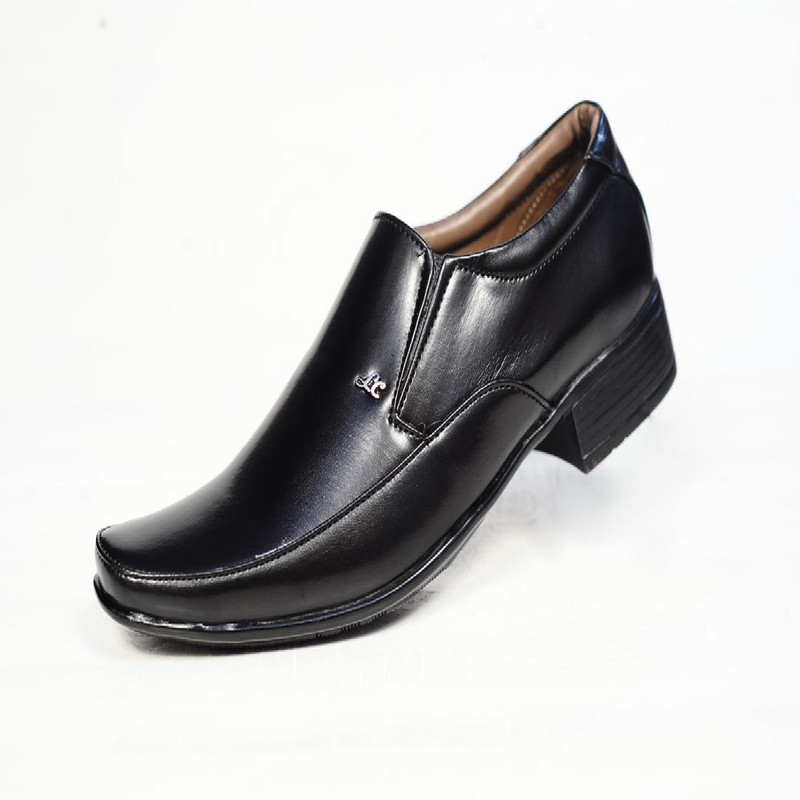 leo charms 1100 Slip On For Men(Black)