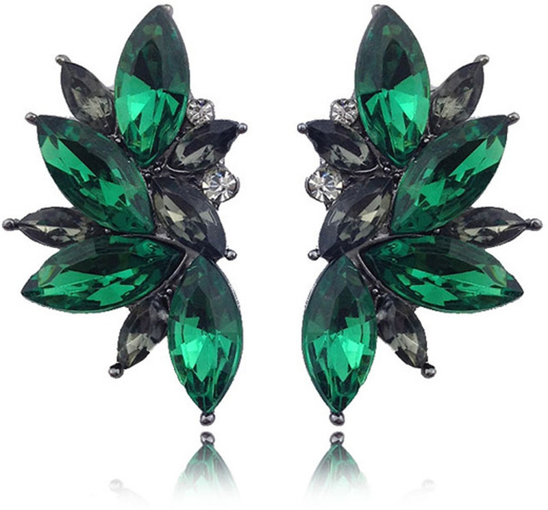the swag world Fashionable Green Color Geometric Pattern Fashion Statement Earrings For Women Metal Stud Earring