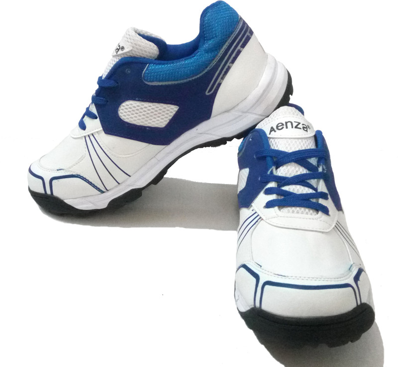 football studs size 5