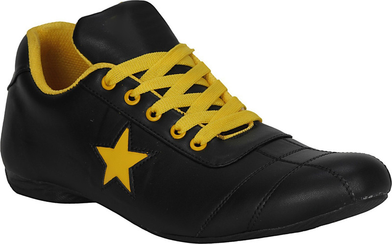 vanni obsession Men Boys Partywear Branded Casual Outdoors shoes Football Shoes For Men(Yellow)