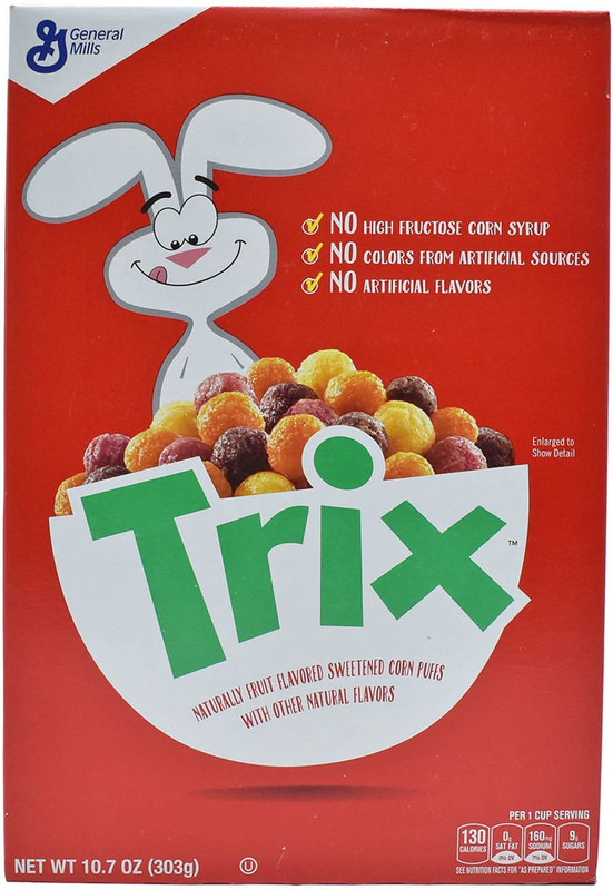 General Mills Trix Naturally Fruit Flavoured Sweetened Corn Puffs - 303g (10.7oz)(303 g, Box)