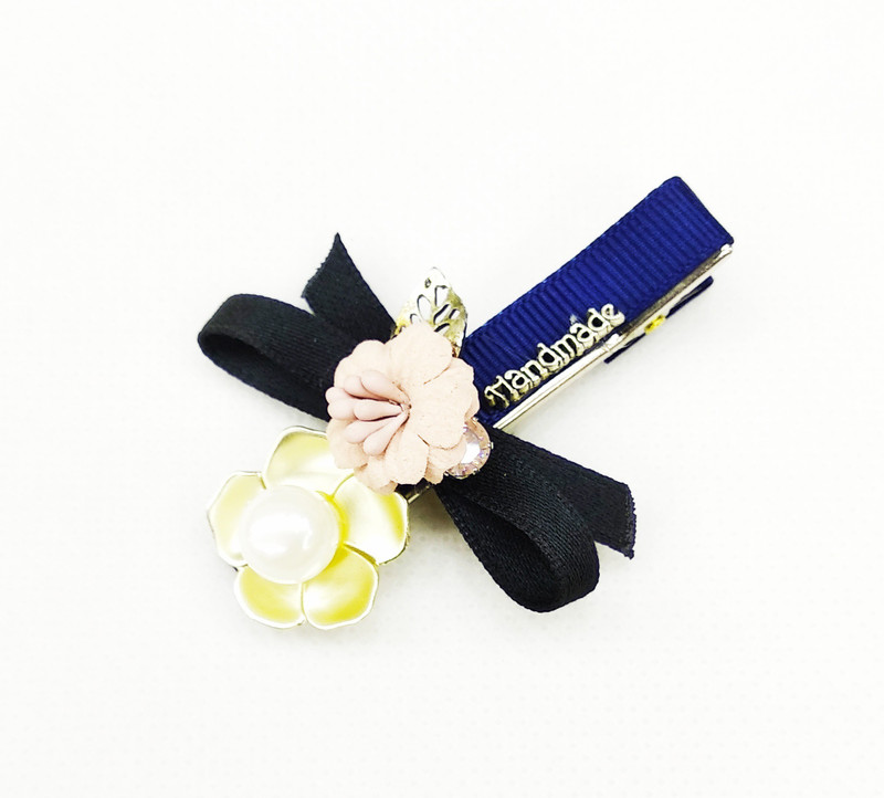 fairytale fancy alligator clips with metal flower and bow beautiful design. Hair Pin, Hair Clip(Multicolor)
