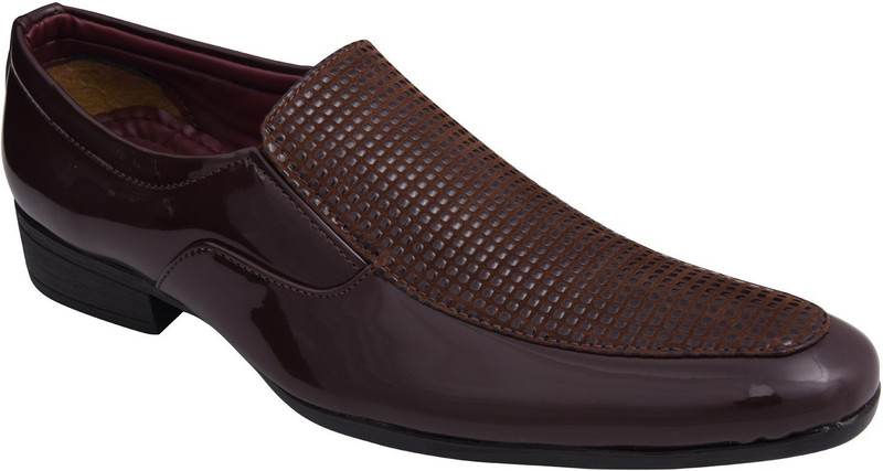 3amigos Slip On For Men(Brown)