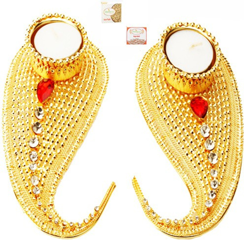 Ghasitaram Gifts Diwali Metal Mango T-Lites with 200 gms kaju Katli and 200 gms Soan Papdi Combo(4) Ghasitaram Gifts Diwali Metal Mango T-Lites with 200 gms kaju Katli and 200 gms Soan Papdi Combo(4)