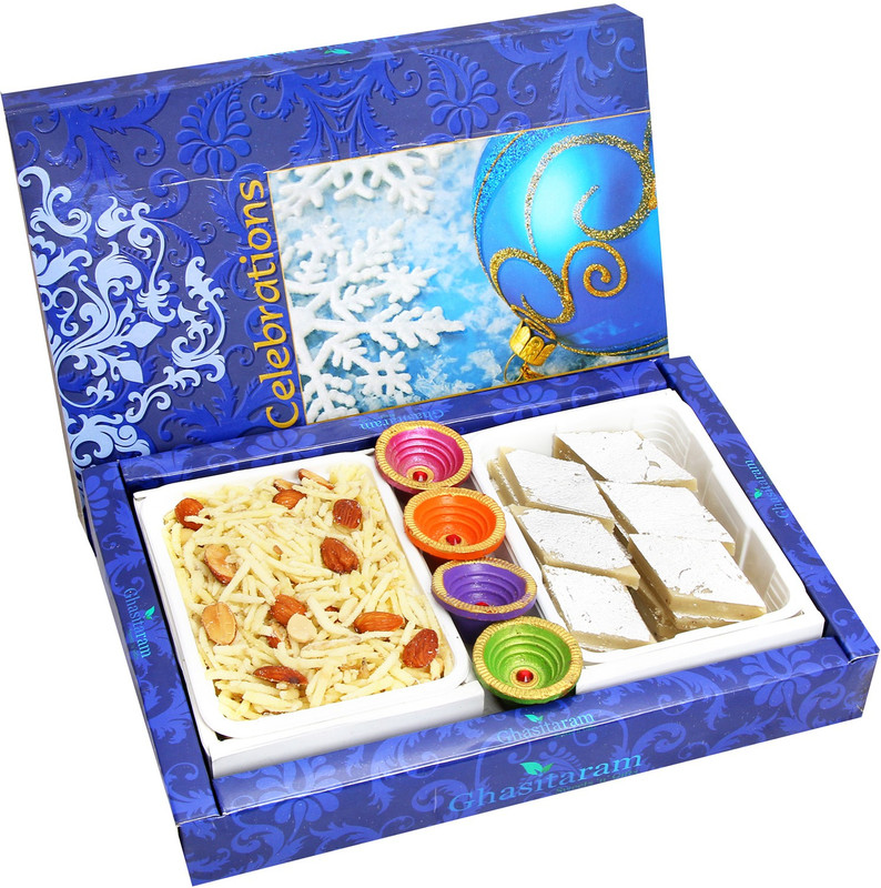 Ghasitaram Gifts Mithai hampers- Kaju Katli, Namkeen and a Set of 6 Diyas Combo(8)