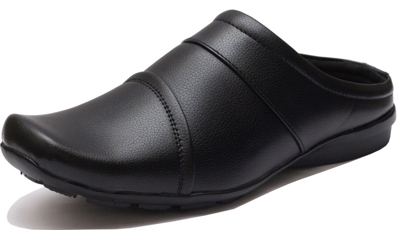 von huette Decent casual half shoes for men's Casuals For Men(Black)