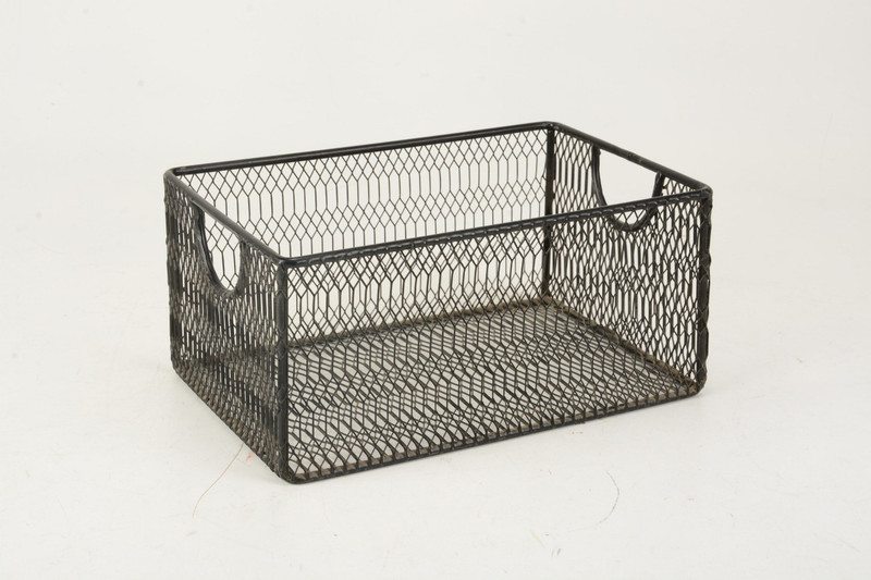 rrshandicrafts Royallifestylee BERRA STORAGE BLACK Iron Fruit & Vegetable Basket(Black)