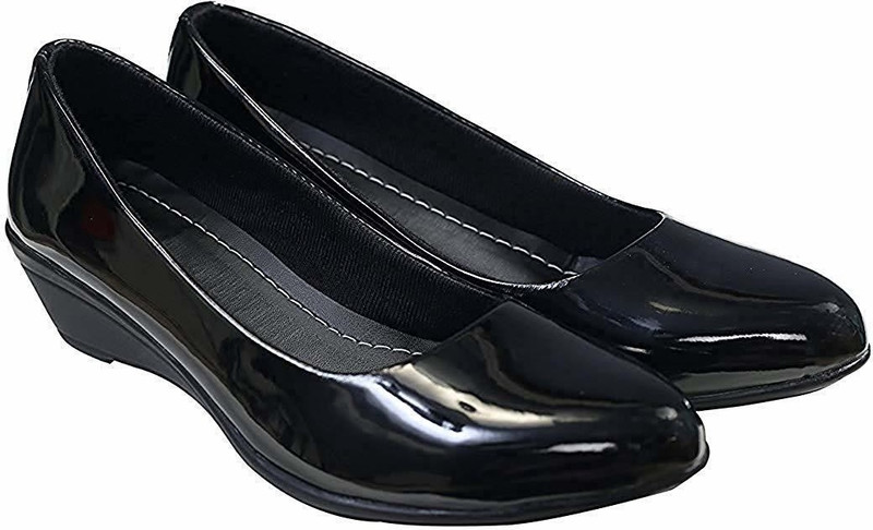 swasiya Women Black Heels