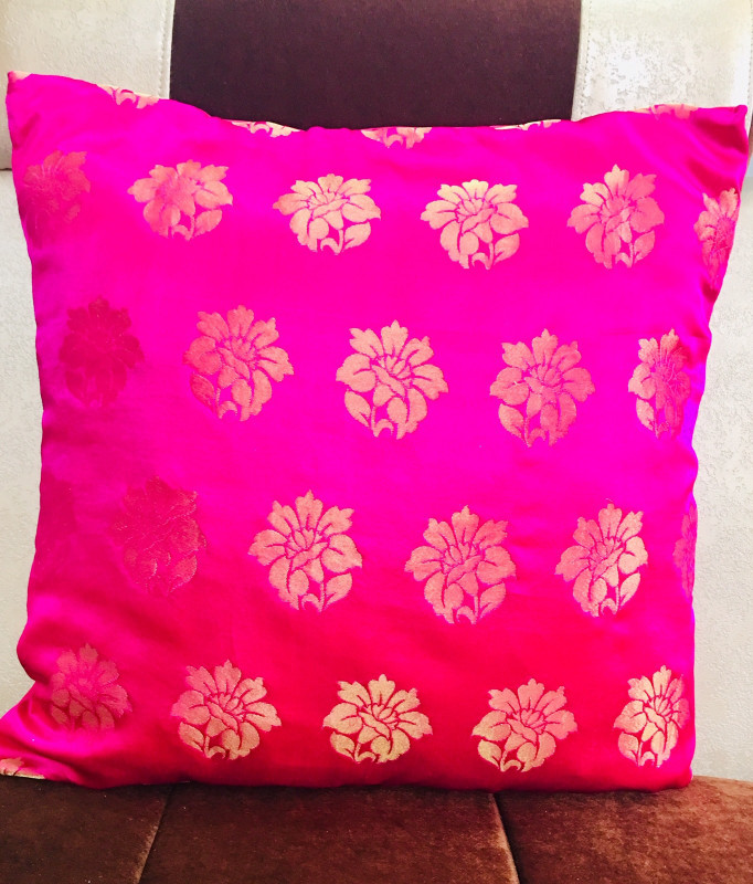 handmade pledge Floral Cushions Cover(41 cm*41 cm, Pink)