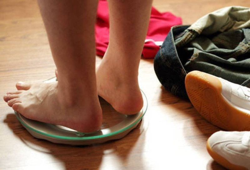 HD INTERIO 8 MM super strong glass scale 180 KG capacity Weighing Scale(Clear)