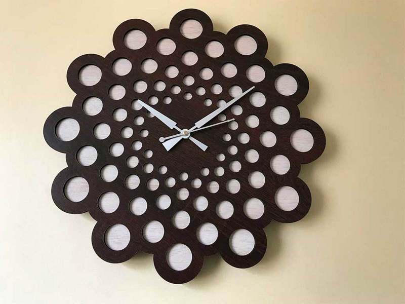 darkpyro Analog 36 cm X 24 cm Wall Clock(Black, Without Glass)