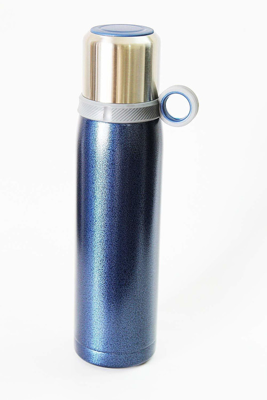 smile world Designer glossy finish waterate flask with finger loop cap 700 ml Flask(Pack of 1, Blue)
