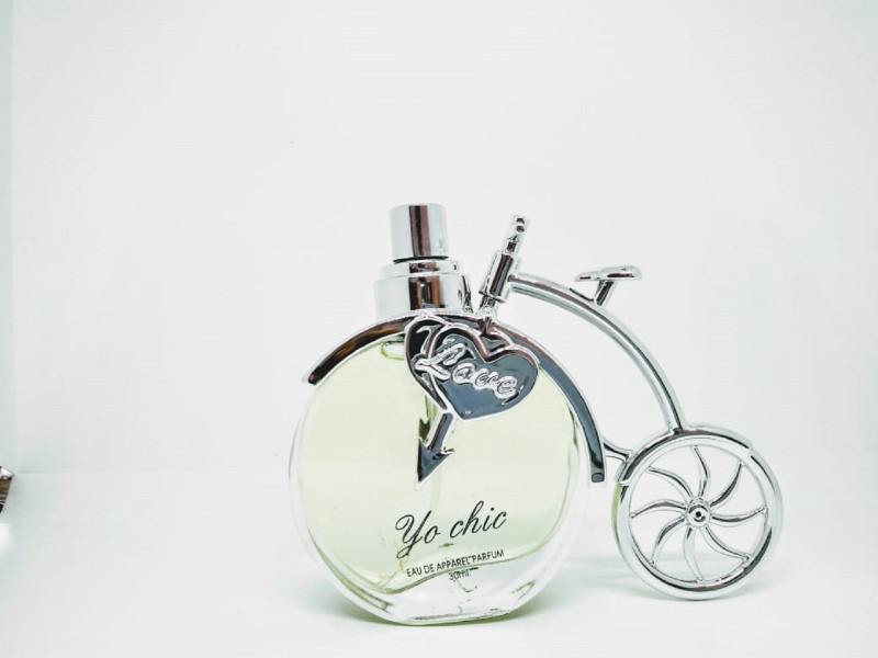 yo chic Silver Perfume Vaporisateur Natural Spray Perfume - 30 ML Perfume  -  30 ml(For Men & Women)