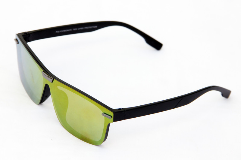 branded wayfarer sunglasses