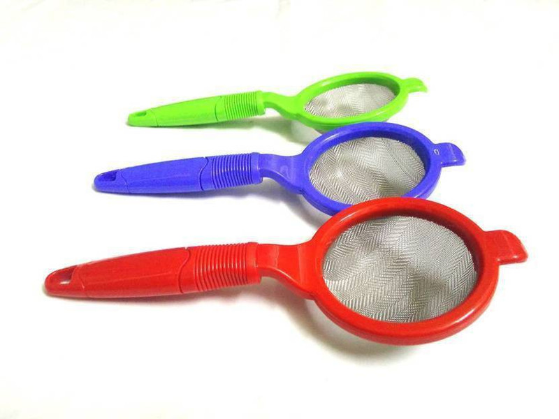 sang •	Service Type o	Replacement •	Not Covered in Warranty o	Physical damage •	Covered in Warranty o	Manufacturing defects •	Warranty Summary o	10 days warranty against manufacturing ? Premium Quality Plastic Tea Strainer (Pack of 3) Tea Strainer(Pack of 3)