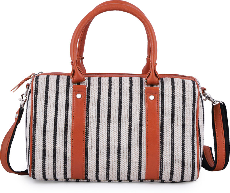 kaveri1999 Women Beige Messenger Bag