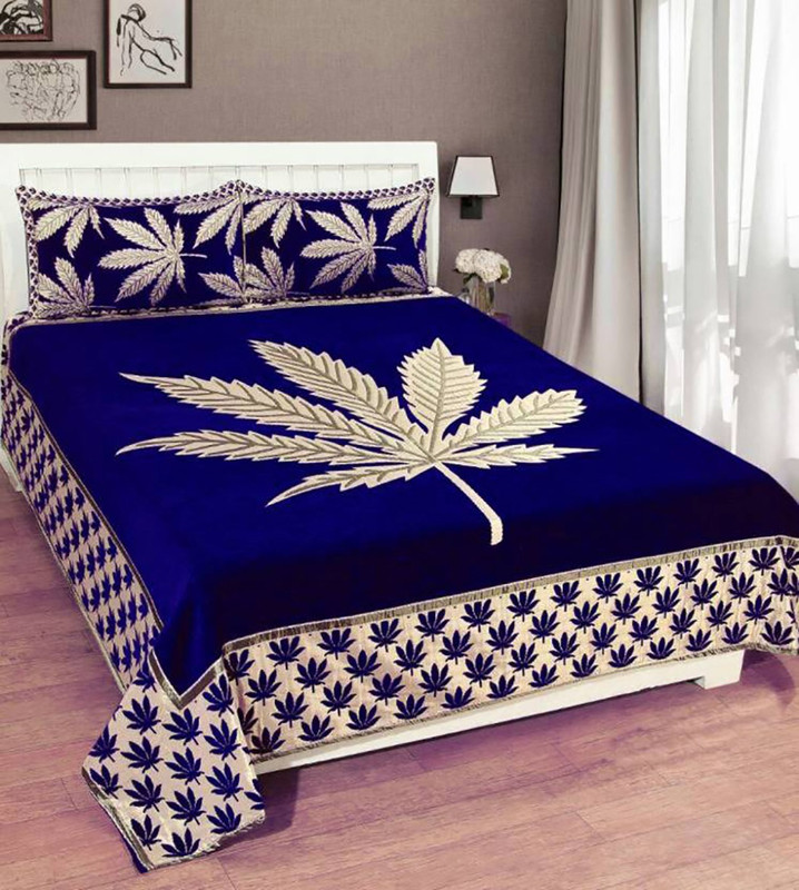 venton 150 TC Velvet Double Printed Bedsheet(Pack of 1, Purple)