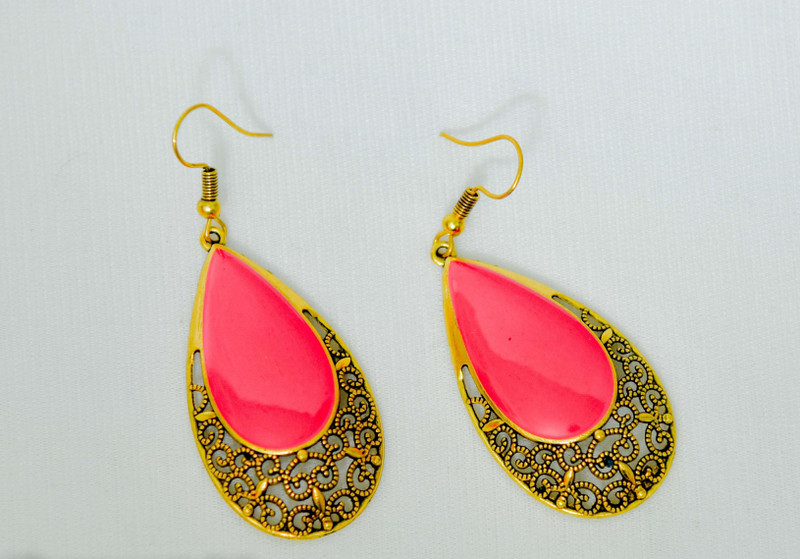 pureeverstylish pinksr2g2j Cat's Eye Mother of Pearl, Acrylic, Alloy Jhumki Earring, Earring Set