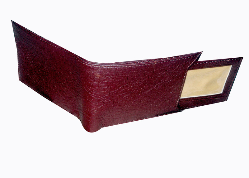 sah Men Red Genuine Leather Wallet(5 Card Slots)