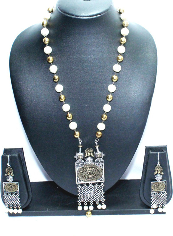 premia Oxidised Silver Jewel Set(White, Gold, Silver)