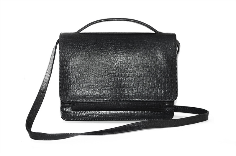 hide studio Women Leather Designer Crossbody Bag Shoulder Bag(Black, 7 L)