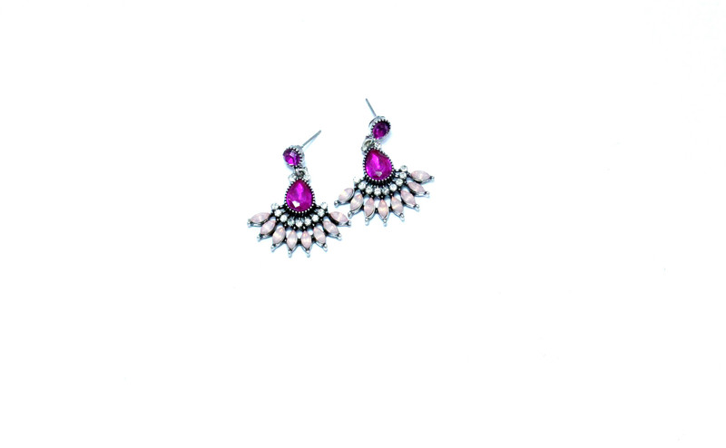 premia Premia Big Stones, Small White Stones Stone Drops & Danglers