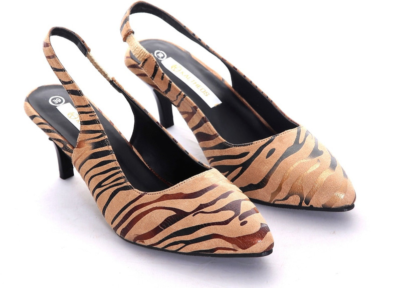 kaltheos Women Beige Heels