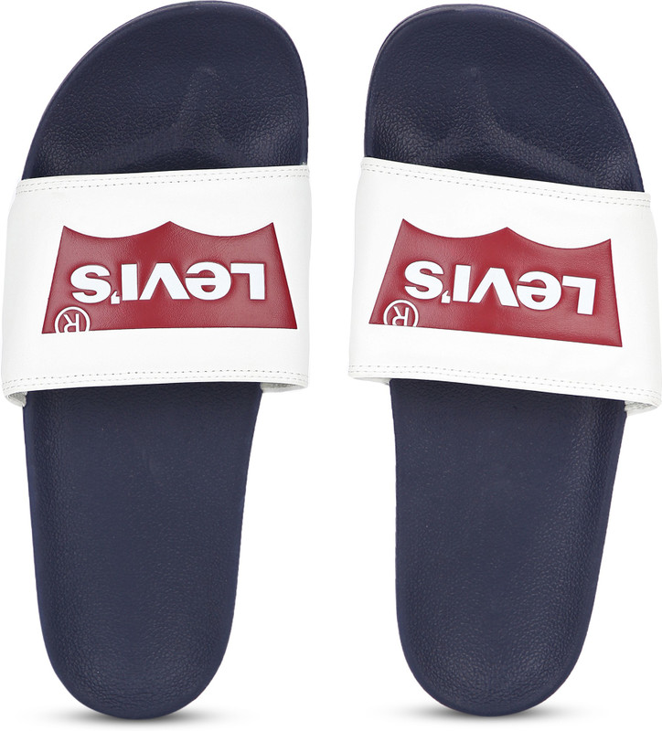 levi's chappal