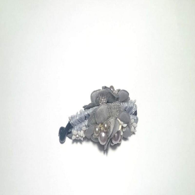 hiranya banana clip grey Hair Clip(Grey)