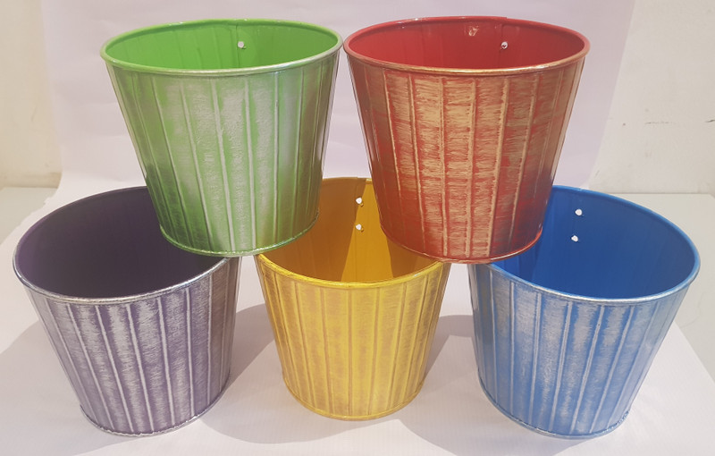 harman india Harman India 5-Pack 6" Colorful / Hand finished Iron Hanging Flower Pots Plant Container Set(Pack of 5, Metal)