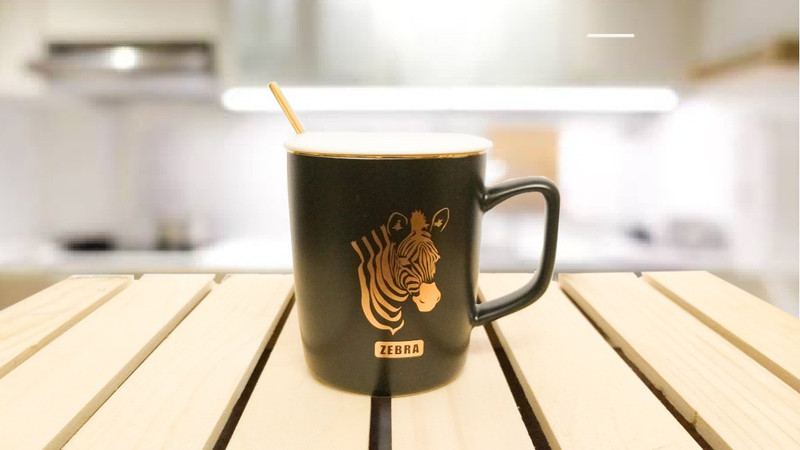 hipestar Zebra Printed Coffee/Tea with Ceramic Lid and Spoon (Black) … Ceramic Mug(320 ml)